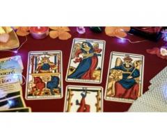 CARTOMANTE SENSITIVA CLARA. LETTURA DEI TAROCCHI.