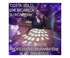 Divina gitana cartomante