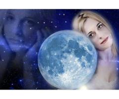 Guarda in alto le stelle. Il tuo amore è vicino. Affidati a Lady Luna